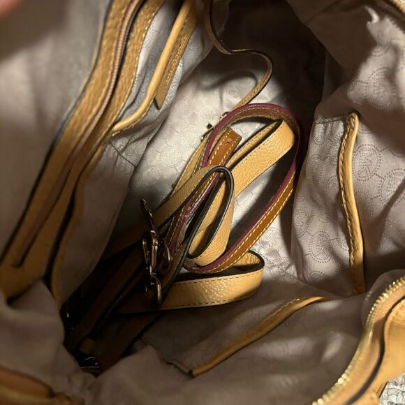 MICHAEL KORS Bowery Large Leather Shoulder Bag Tan Caramel Crossbody Strap - Picture 12 of 13